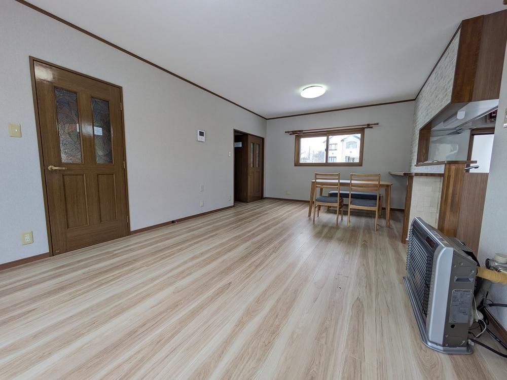 Renovated 4LDK Detached House in Hashikami Town, Aomori - 11.8M Yen - Thumbnail 4