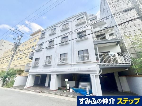 Shōen Kakōzan 2LDK Apartment for Sale near Kakōzan Station - Thumbnail 2