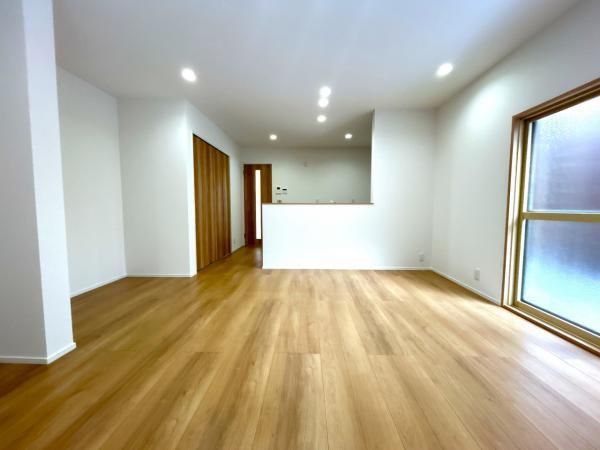 Renovated 2LDK House for Sale in Nonoichi, Ishikawa - Thumbnail 4