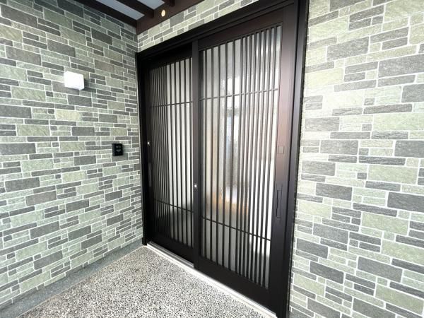Renovated 2LDK House for Sale in Nonoichi, Ishikawa - Image 1