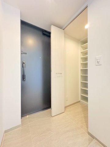 3LDK Apartment for Sale in Sapporo, Hokkaido - 82.94m² - Image 1
