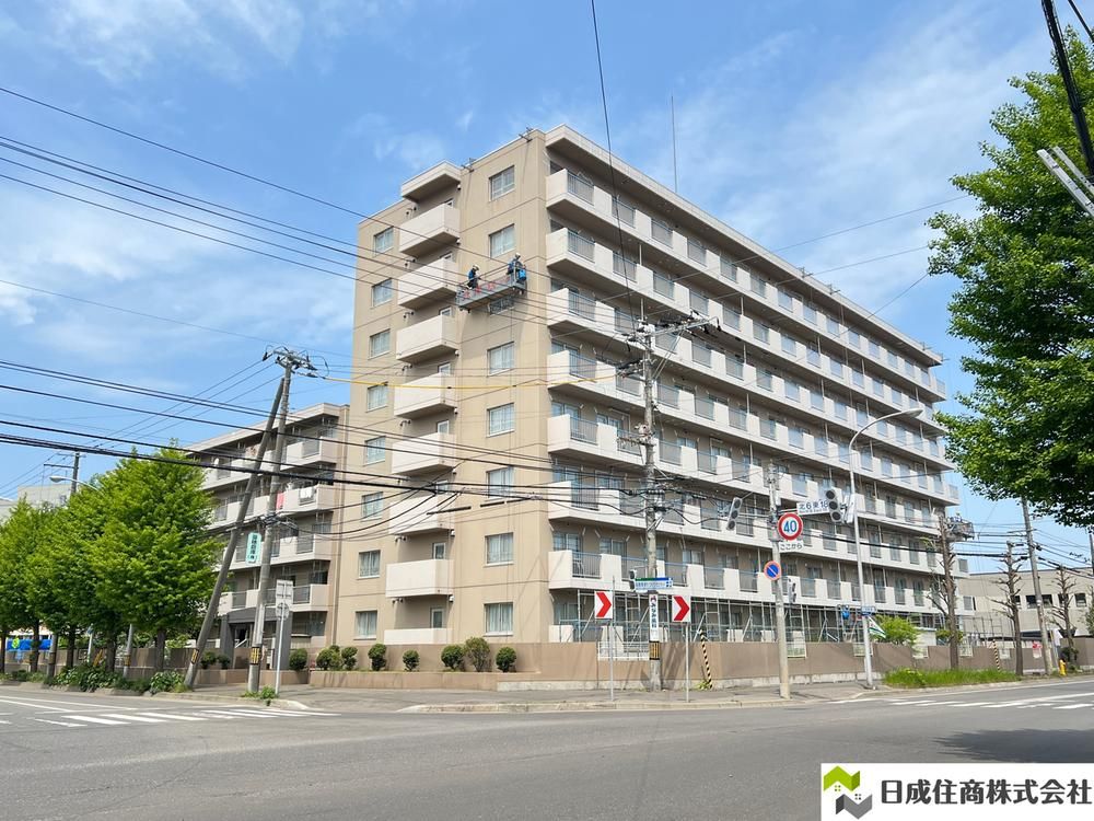 4LDK Apartment for Sale in Higashi-ku, Sapporo - 89.41m2 - Thumbnail 2