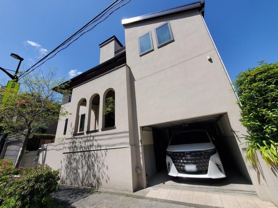 4LDK+S Detached House in Shibuya, Tokyo - 900 Million Yen - Thumbnail 2