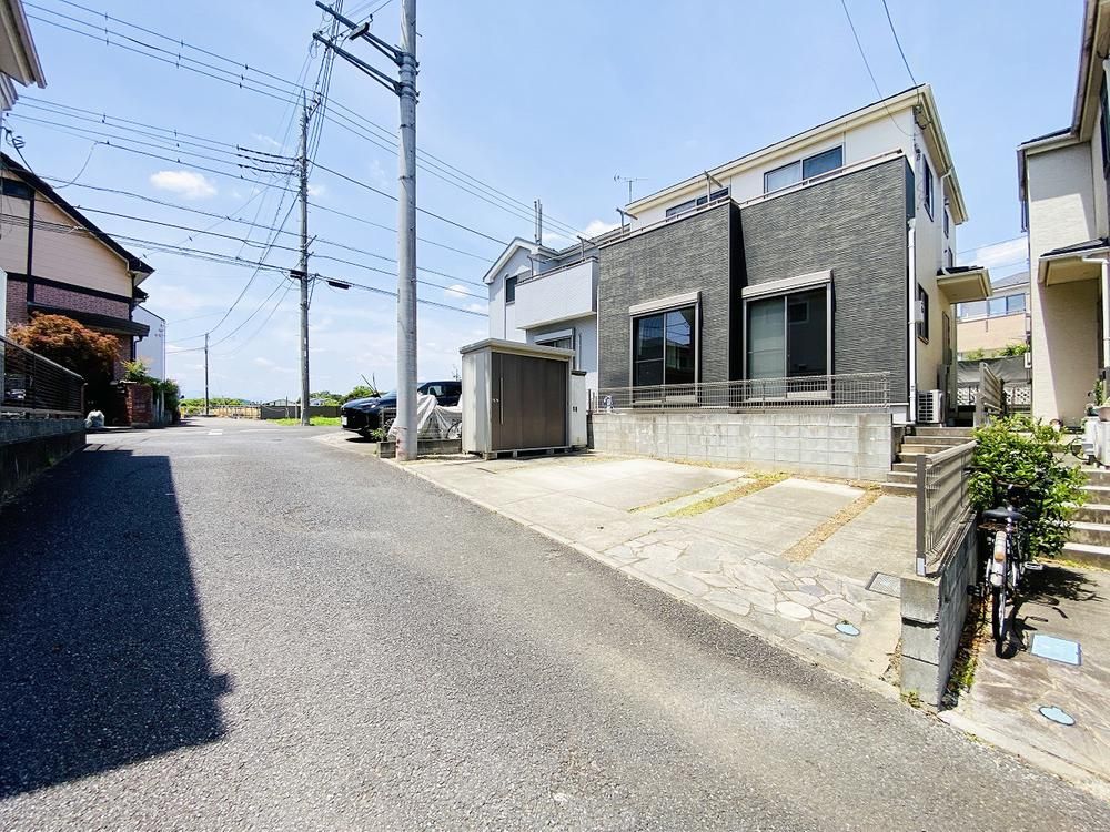 4LDK Pre-owned House for Sale in Yamato City, Kanagawa - Thumbnail 3