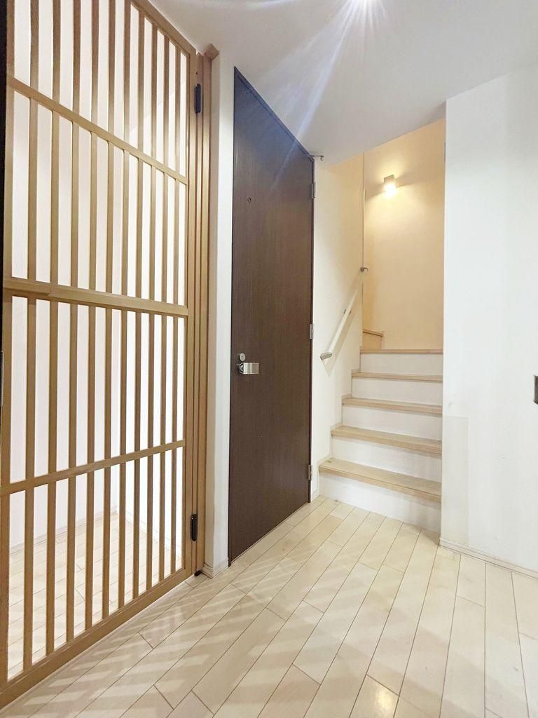 Modern 3-Story House for Sale in Nagoya's Meito Ward - Thumbnail 2