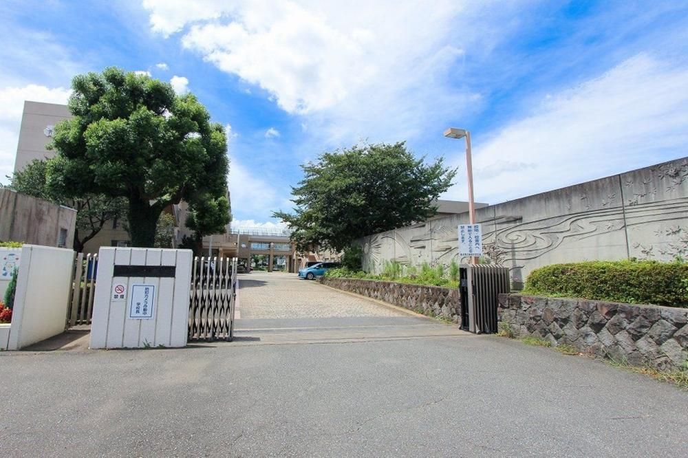 1LDK Renovated Apartment for Sale in Atsugi, Kanagawa - Thumbnail 2