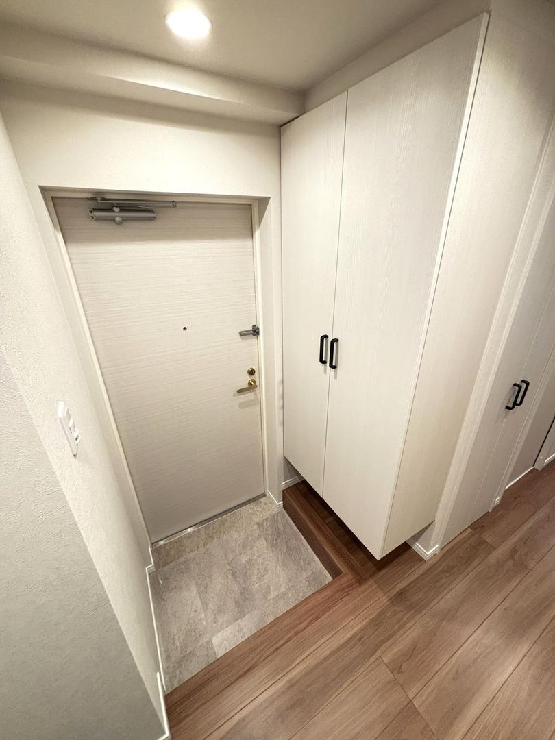 4LDK Renovated Apartment in Toyohira, Sapporo for Sale - Thumbnail 2