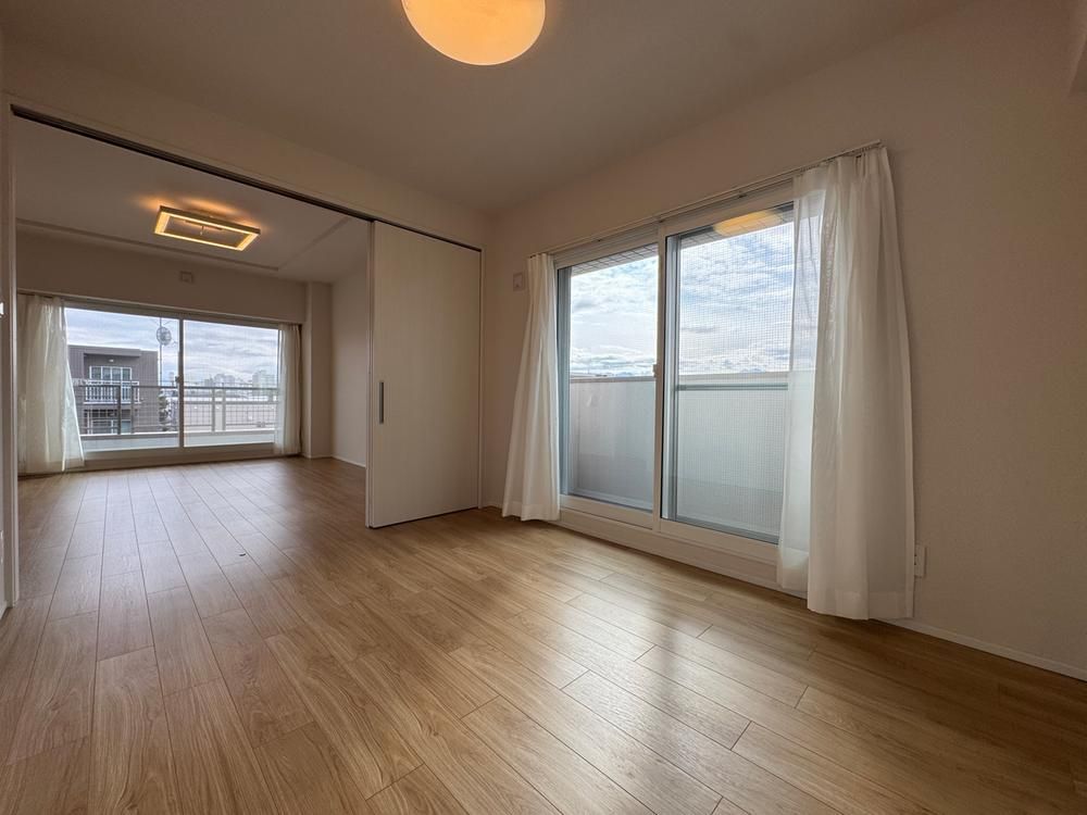 4LDK Renovated Apartment in Sapporo Higashi Ward - Thumbnail 3