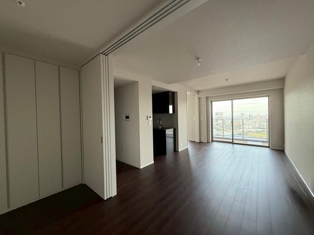 New 3LDK Apartment in Chuo-ku, Tokyo - HARUMI FLAG - Thumbnail 4