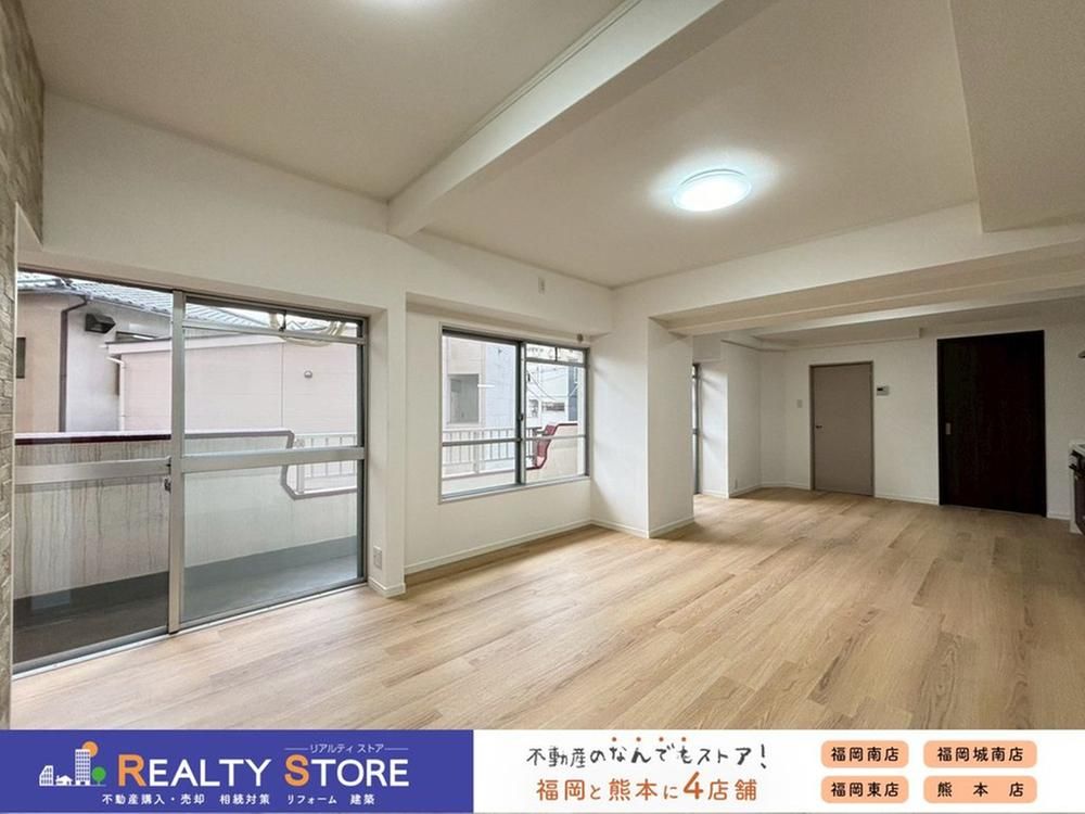 Renovated 2LDK Apartment for Sale in Chuo Ward, Fukuoka - Thumbnail 2