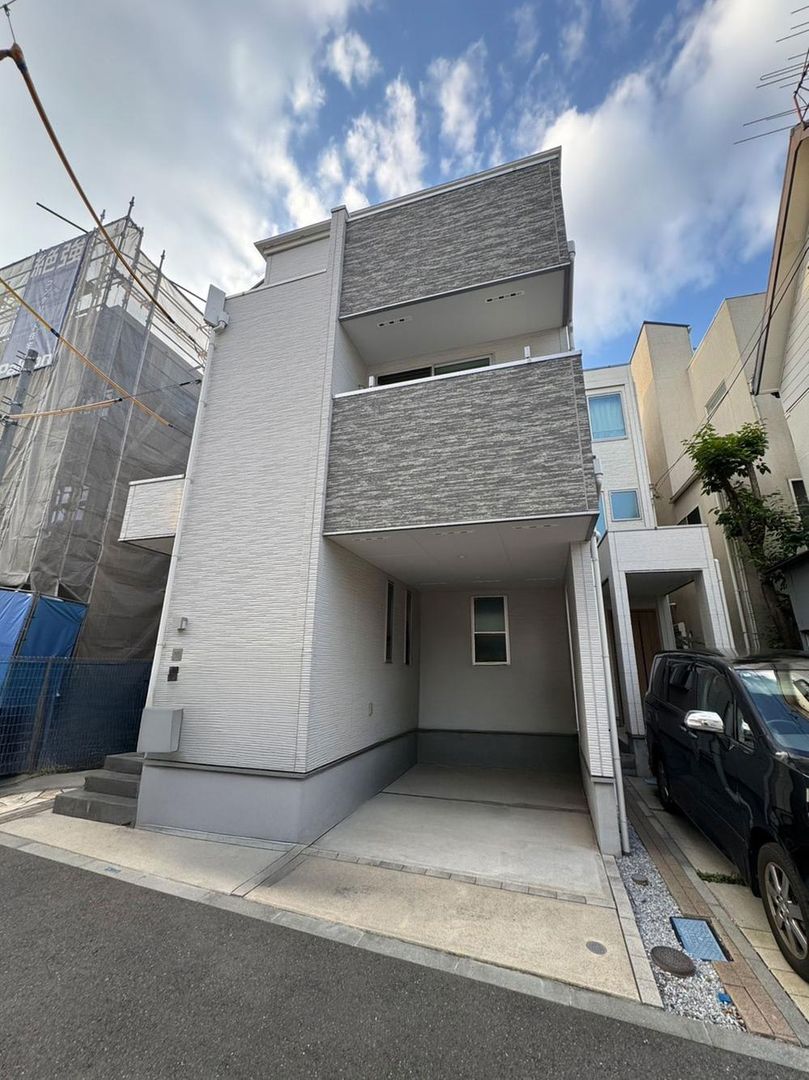 2019-Built 3-Story House near Shin-Otsuka Station, Bunkyo - Thumbnail 2