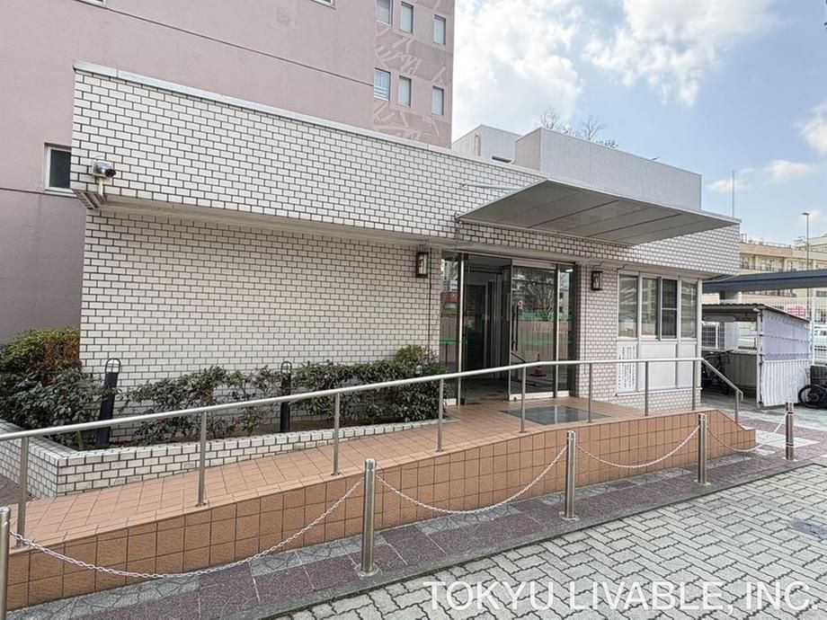 Renovated 3LDK Apartment in Sendai, Miyagi Prefecture - Thumbnail 3