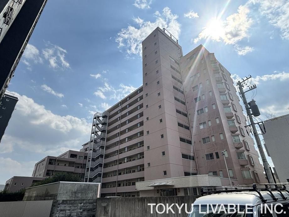 Renovated 3LDK Apartment in Sendai, Miyagi Prefecture - Thumbnail 2