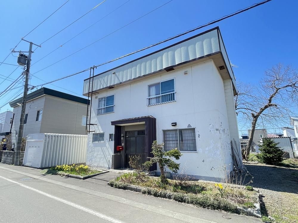 6LDK House for Sale in Iwamizawa, Hokkaido - 500,000 Yen - Thumbnail 2