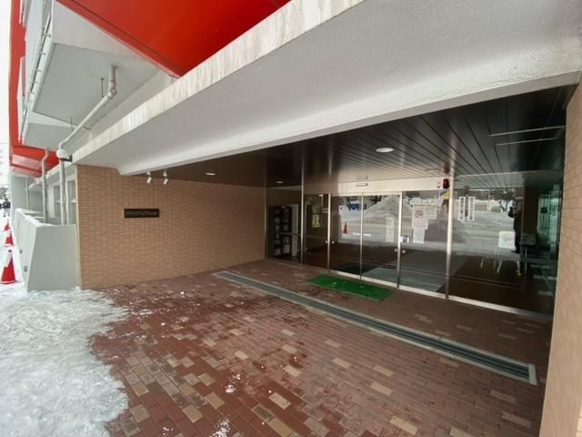 3LDK Top-Floor Apartment for Sale in Toyohira-ku, Sapporo - Thumbnail 4