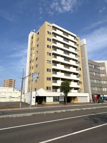 3LDK Apartment for Sale in Tomakomai, Hokkaido - 71.99 sqm - Thumbnail 3