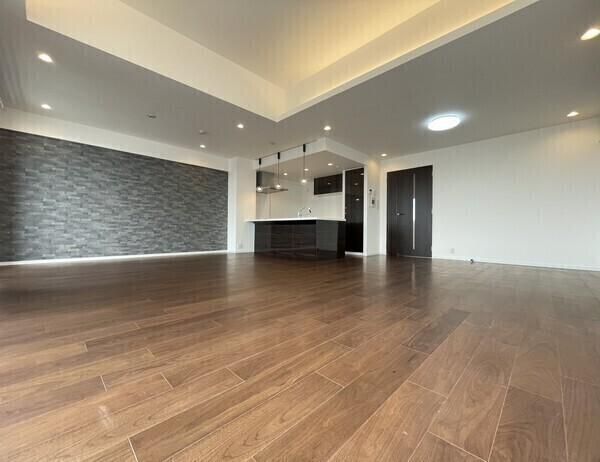 3LDK Apartment for Sale in Nakahara-ku, Kawasaki, 108m² - Thumbnail 3