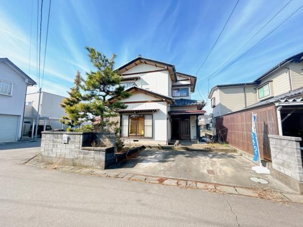 Renovated 4LDK House for Sale in Maruoka, Fukui - 16.99M Yen - Image 1