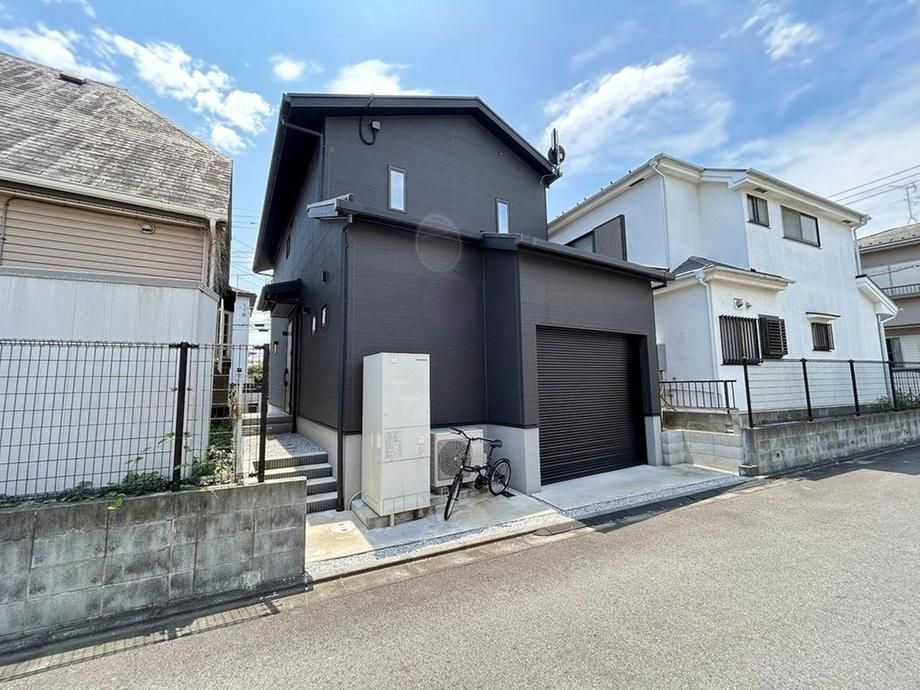 Modern 3LDK House with Garage near Nishitokorozawa Station - Image 1
