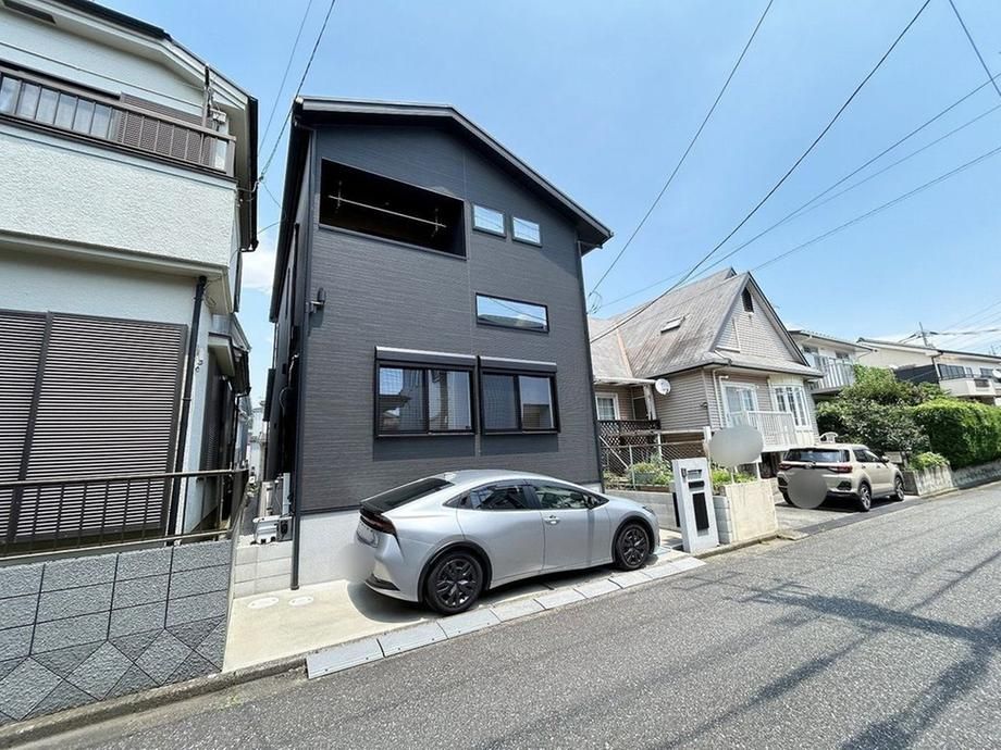 Modern 3LDK House with Garage near Nishitokorozawa Station - Thumbnail 2