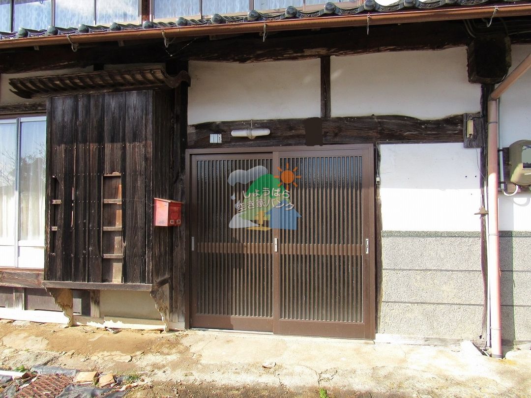 Over 100-Year-Old 7DK House in Shobara City, Hiroshima - Thumbnail 2