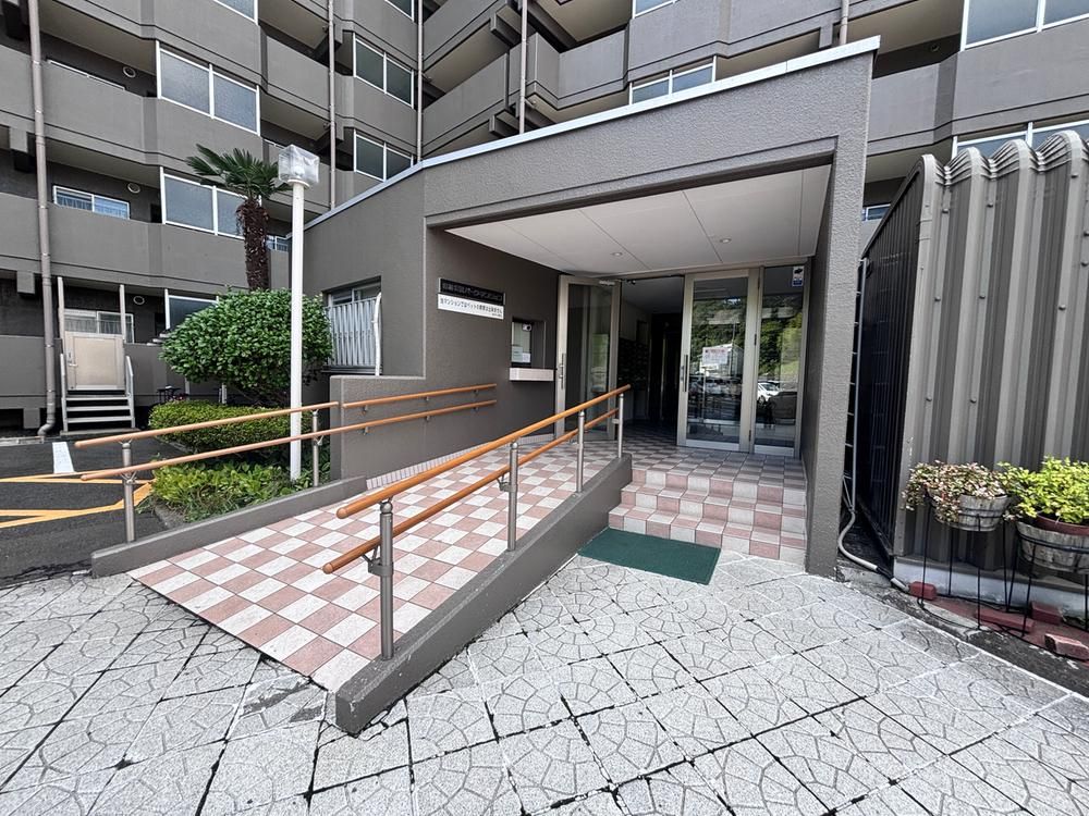 3LDK Apartment for Sale in Aoba-ku, Sendai, Miyagi - Thumbnail 3