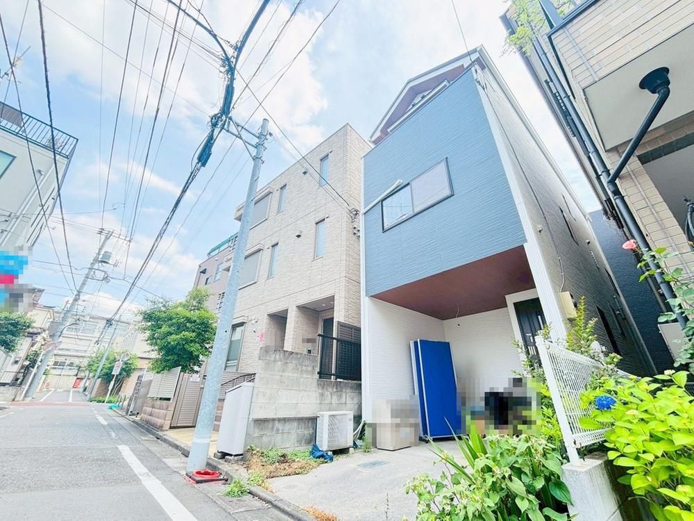 4LDK House for Sale in Ikebukuro, Toshima City - Thumbnail 2