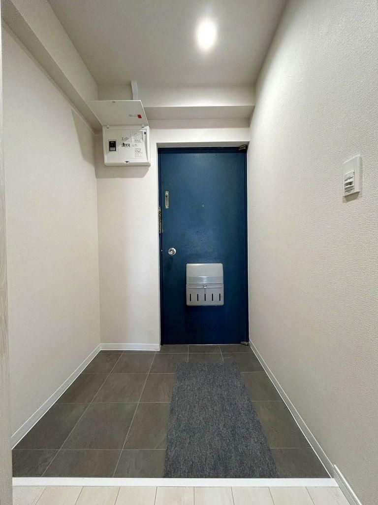 1LDK Apartment for Sale in Chuo Ward, Sapporo - Renovated Corner Unit - Thumbnail 3