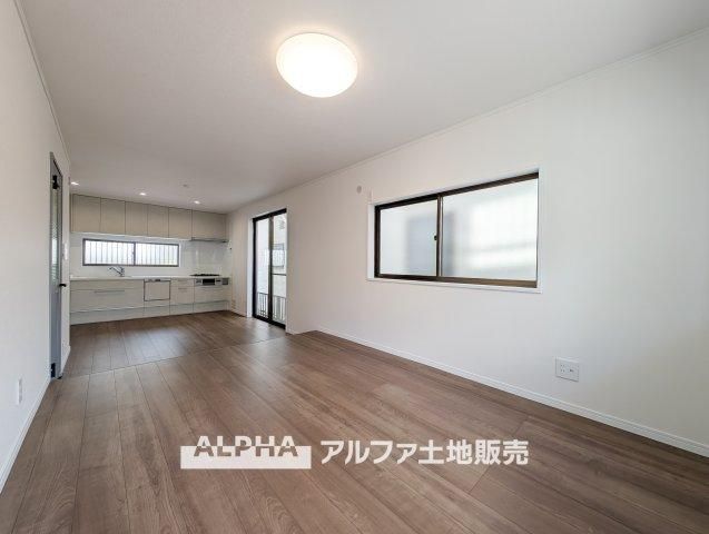Renovated 3LDK+S House in Fuchu, Tokyo Near Nakagawara Station - Thumbnail 4