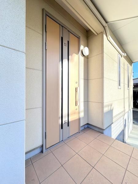 Renovated 3LDK House for Sale in Takarazuka, Hyogo - Thumbnail 4