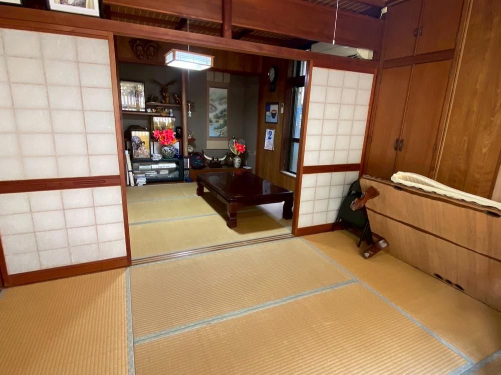 8LDK House in Shuri Sueyoshi, Naha, Okinawa - 37.8 Million Yen - Thumbnail 4