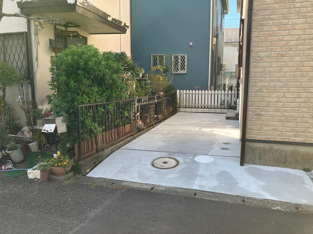 Renovated 2LDK House for Sale in Chigasaki, Kanagawa - Thumbnail 2