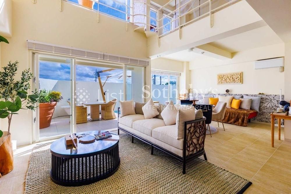 Luxury 1LDK House with Pool on Kouri Island, Okinawa - Thumbnail 4