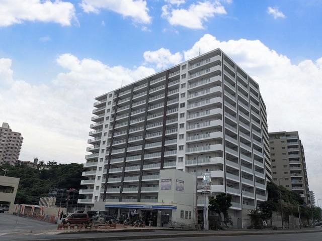 2LDK Apartment for Sale in Urasoe, Okinawa - 55.37m² - Thumbnail 2