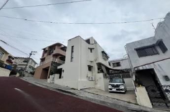 4LDK Used House for Sale in Tomigusuku, Okinawa - 45 Million Yen - Thumbnail 2