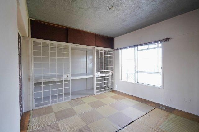 2LDK Apartment for Sale in Funabashi, Chiba - 51.9m2 - Thumbnail 4