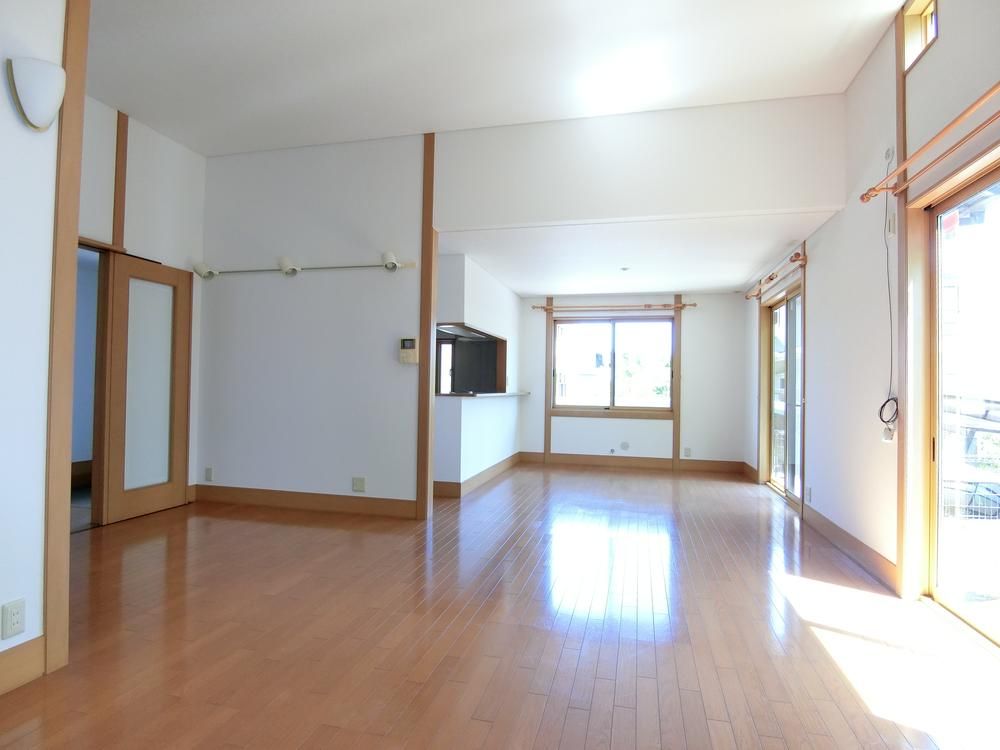 5LDK House with Kuura in Sendai's Kunimigaoka - 27.8M Yen - Thumbnail 3