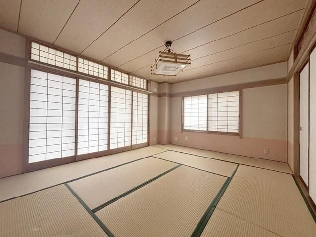 5DK Detached House for Sale Near Gondō Station, Nagano - Thumbnail 3