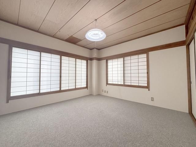 5DK Detached House for Sale Near Gondō Station, Nagano - Thumbnail 4