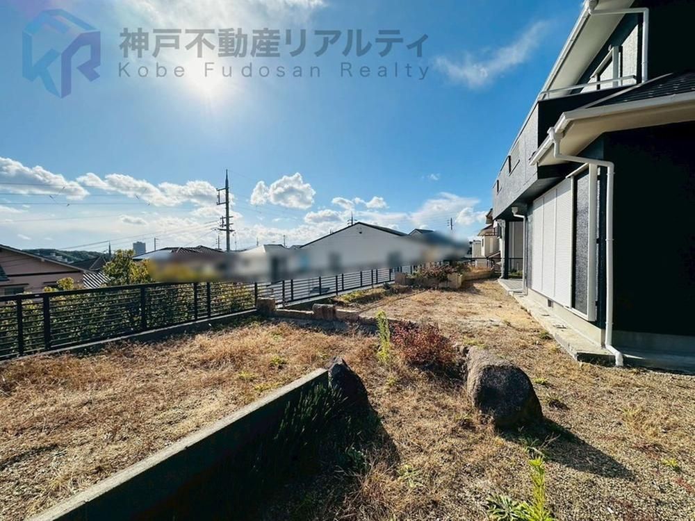 5LDK+S House with Garden in Kobe Tsutsujigaoka, 3050万円 - Thumbnail 2