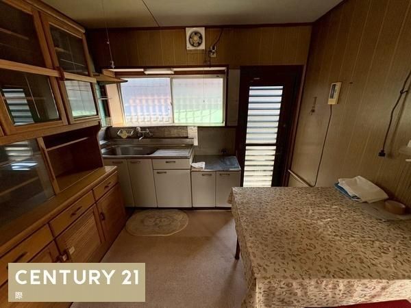 2.9M Yen 4DK Single-Story House Near Kino River Station, Wakayama - Thumbnail 2