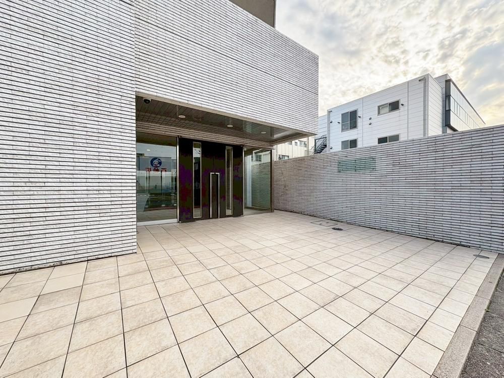 3LDK Apartment for Sale in Umejima, Adachi City, Tokyo - 62.11 sqm - Thumbnail 2