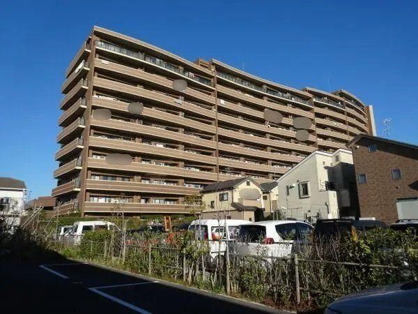 Alpha Grande Ichikawa Motoyawata 4LDK Apartment for Sale - Thumbnail 2