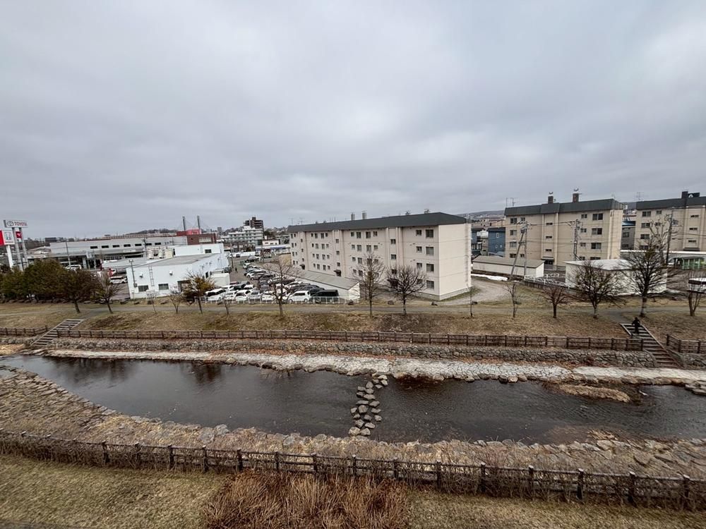 3LDK Apartment for Sale in Minami-ku, Sapporo, 70.87m2 - Thumbnail 3