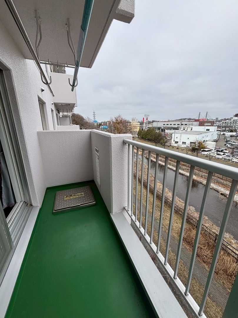 3LDK Apartment for Sale in Minami-ku, Sapporo, 70.87m2 - Thumbnail 4