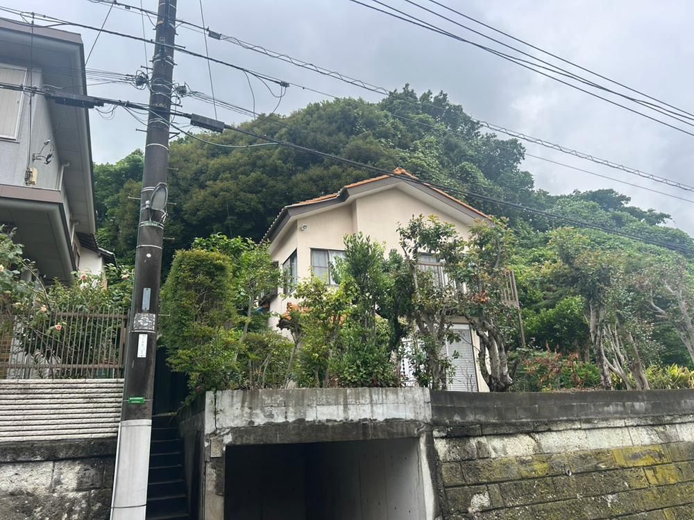 4LDK House for Sale in Kamakura with 276m2 Land - Thumbnail 2