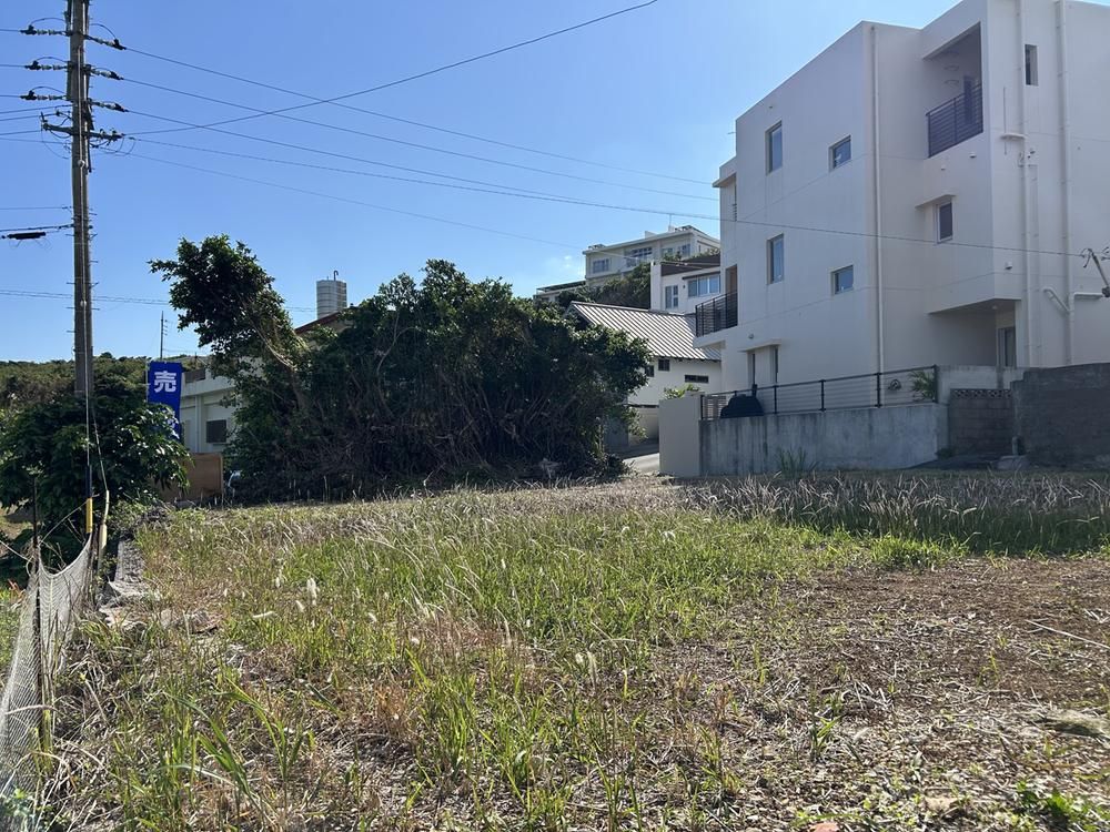 Land for Sale in Yomitan Village, Okinawa - 238 sqm - Thumbnail 3