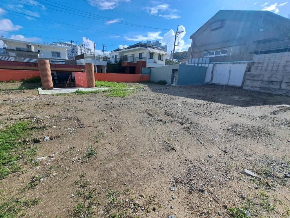 649 sqm Land for Sale in Nakagusuku Village, Okinawa - Thumbnail 3