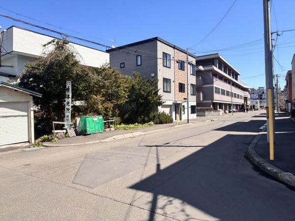 341m2 Land for Sale in Minami-ku, Sapporo - Thumbnail 3