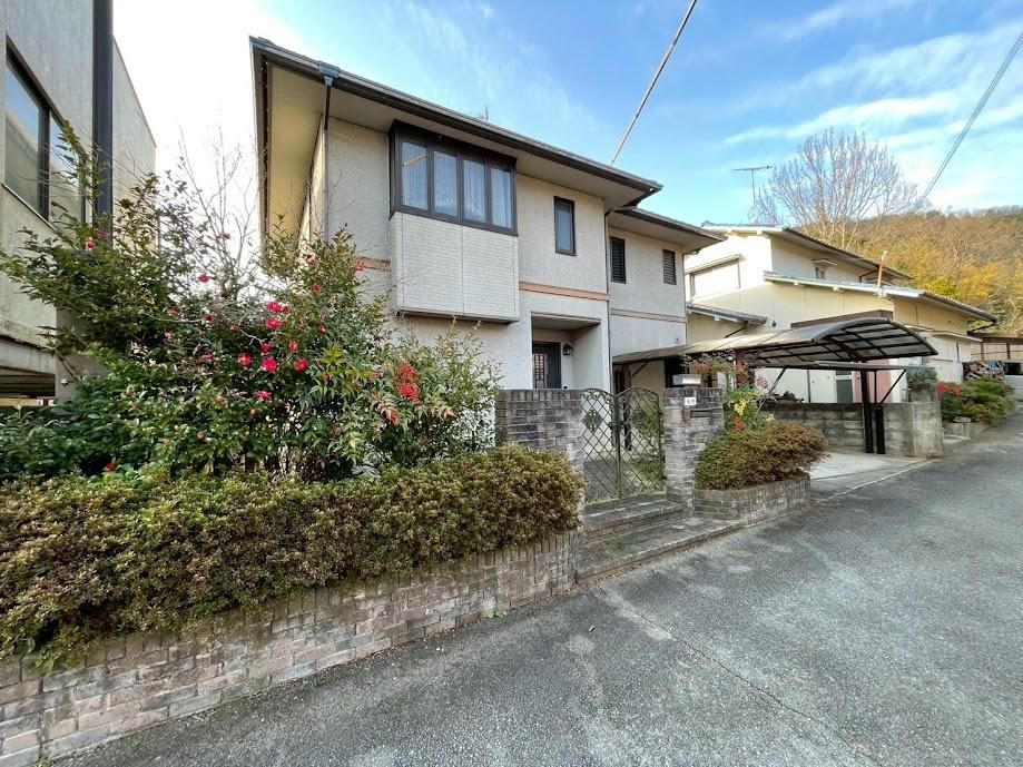 5LDK+S Family Home in Himeji with Flexible Layout & Garden - Thumbnail 2